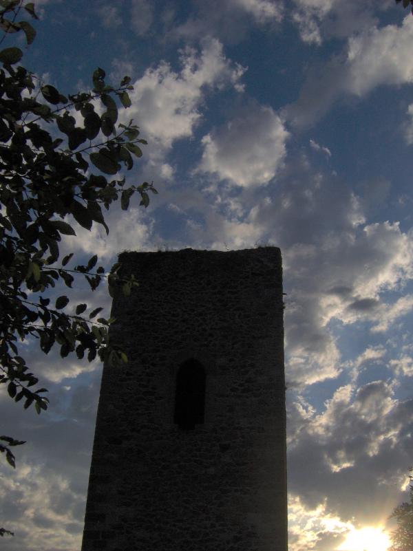La tour dans le ciel